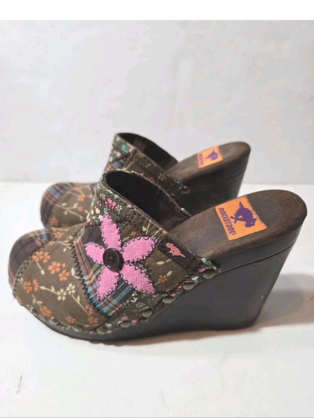 Rocket Dog Olive Floral Wedge Clogs with Pink Flower Size 7